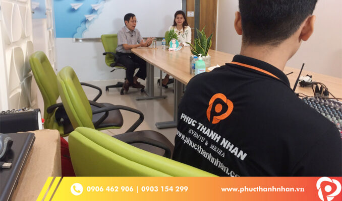 Công ty livestream talkshow