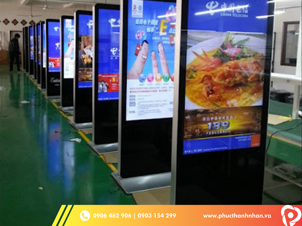 Màn Hình Quảng Cáo Kuking Chân Đứng 43 inch