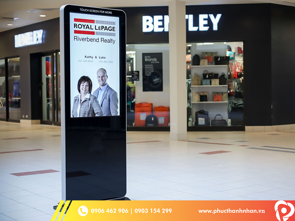 Màn Hình Quảng Cáo Kuking Chân Đứng 49 inch