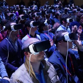 sự kiện thực tế ảo là gì