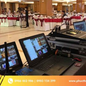 tiệc tất niên trực tuyến của công ty Lazada